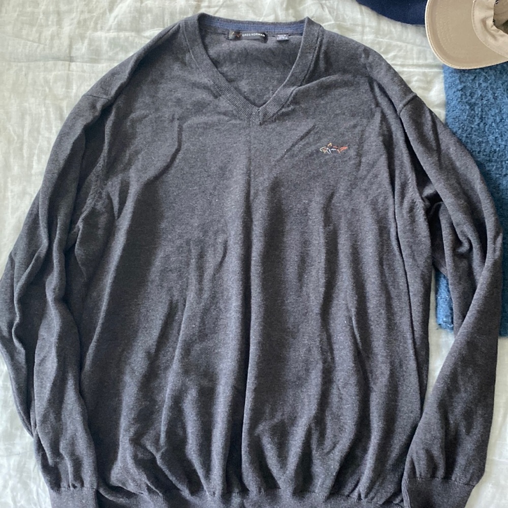 Greg Norman V-Neck sweater grayish black